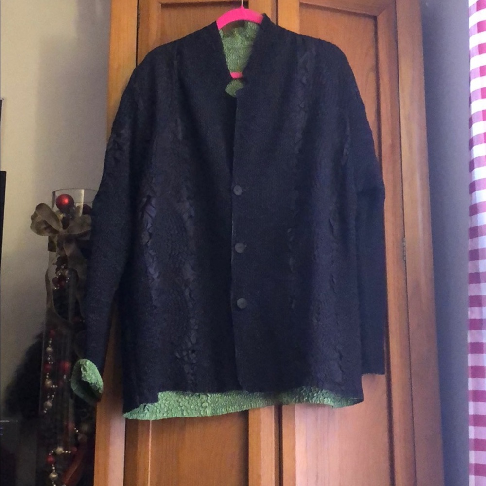 Fully reversible jacket